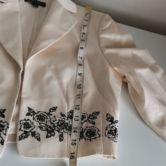 TAHARI 2 PCS SUIT - Picture 14 of 16